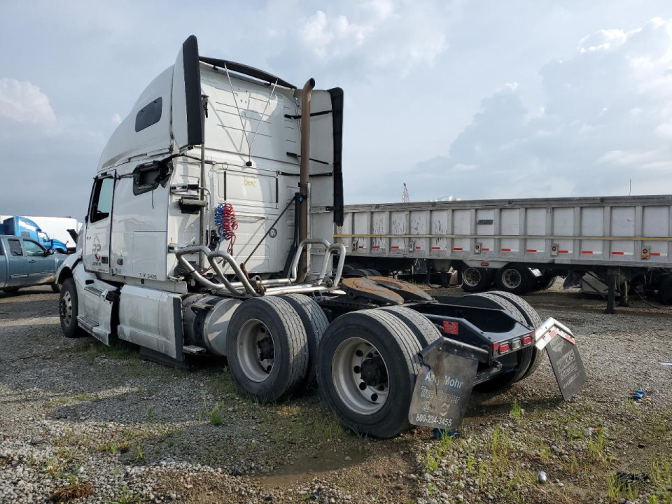 Volvo VNL SEMI TRUCK 2020 — Copart