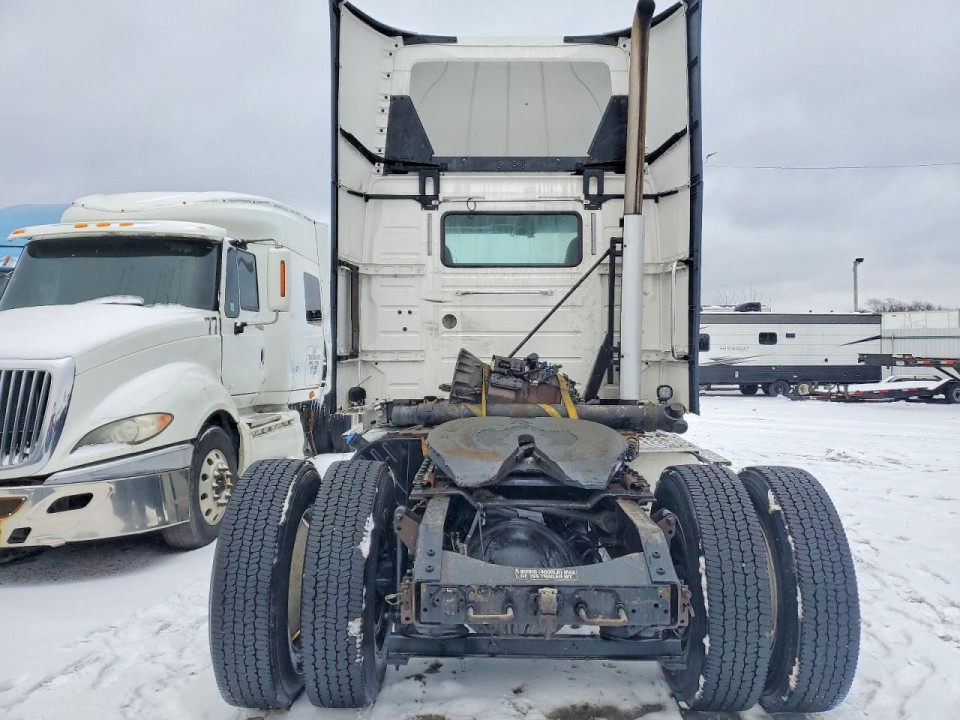 Volvo VNL SEMI TRUCK 2017 — Copart