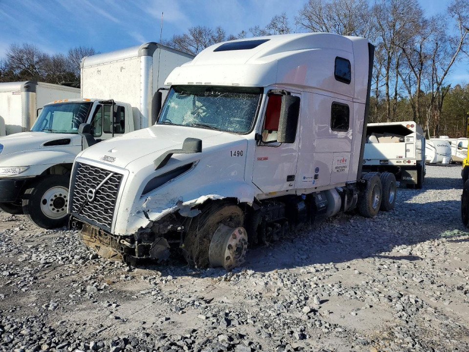 Volvo VNL SEMI TRUCK 2024 — Copart