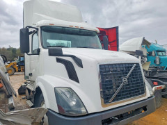 Volvo VNL SEMI TRUCK 2017 — Copart