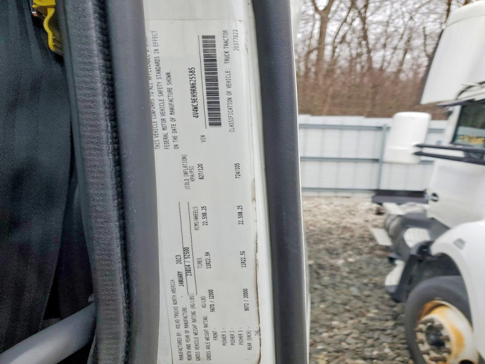 Volvo VNR 2024 — Copart