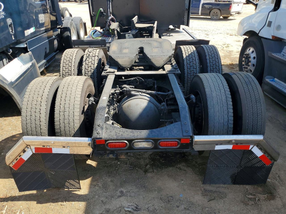 Volvo VNR 2024 — Copart