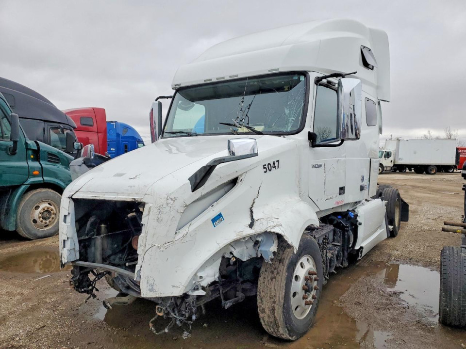 Volvo VNL SEMI TRUCK 2019 — Copart
