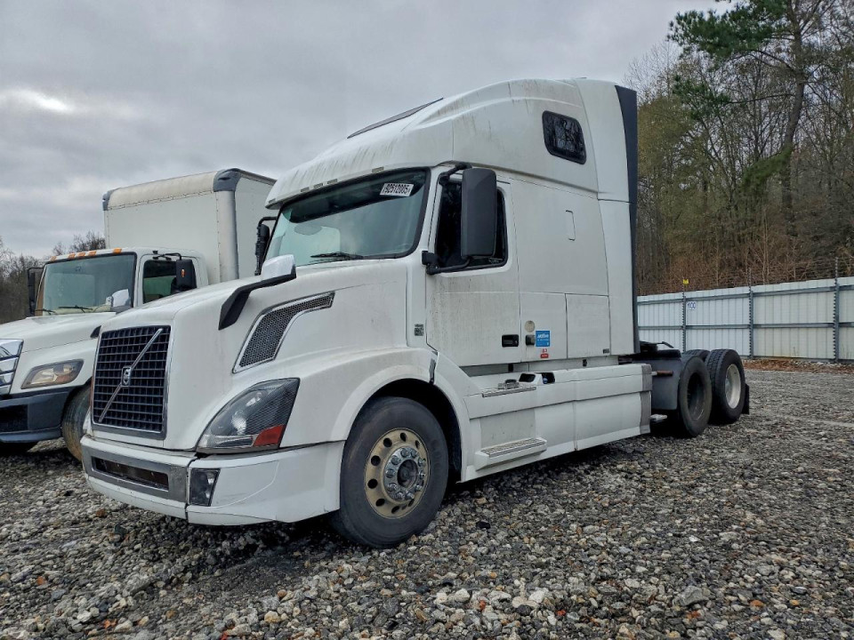 Volvo VNL SEMI TRUCK 2018 — Copart