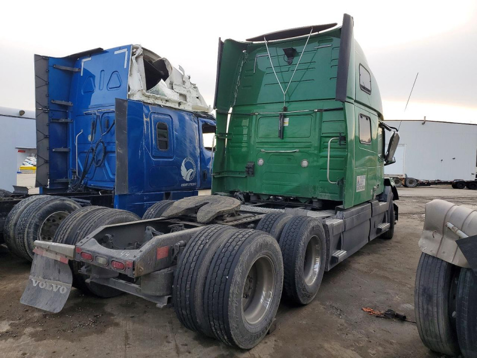 Volvo VNL SEMI TRUCK 2018 — Copart
