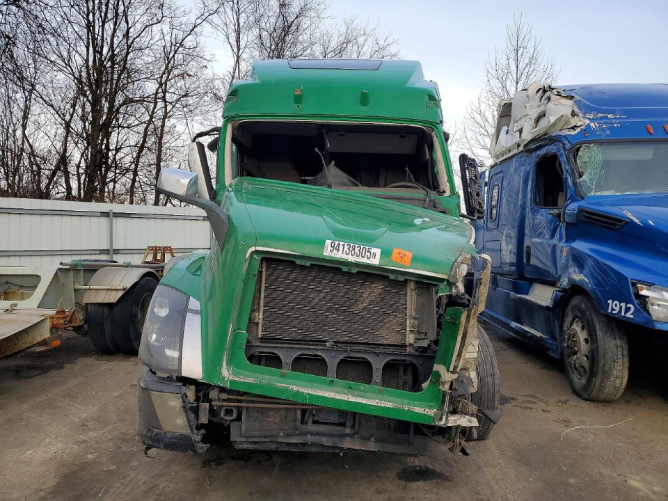 Volvo VNL SEMI TRUCK 2018 — Copart