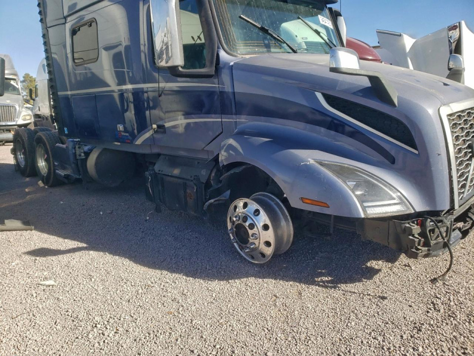 Volvo VNL SEMI TRUCK 2020 — Copart