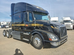 Volvo VNL SEMI TRUCK 2016 — Copart
