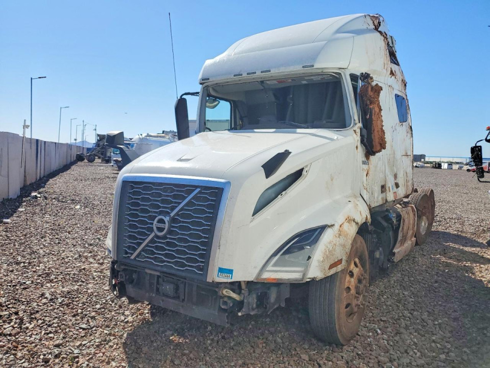 Volvo VNL SEMI TRUCK 2024 — Copart