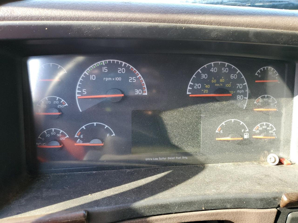 Volvo 144 2015 — Copart