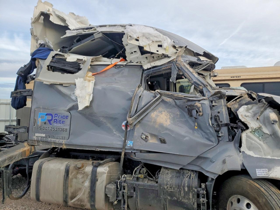 Volvo VNL SEMI TRUCK 2026 — Copart