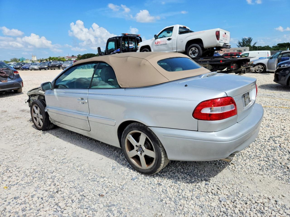 Volvo C70 2004 — Copart