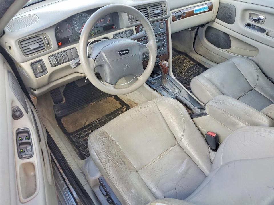 Volvo C70 2002 — Copart