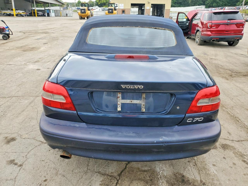 Volvo C70 2002 — Copart
