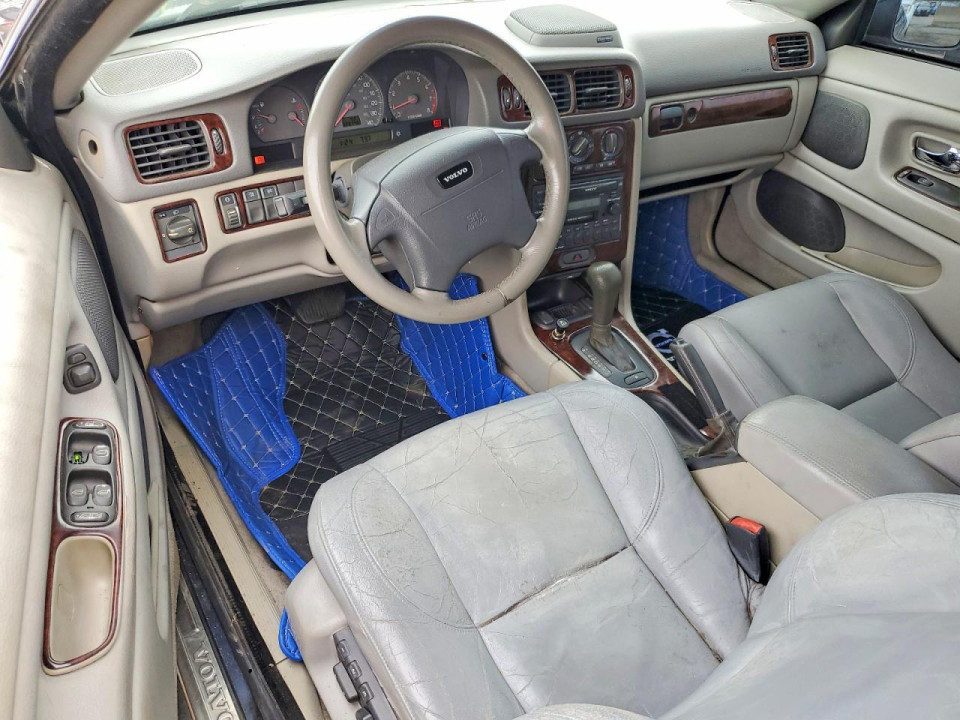 Volvo C70 2002 — Copart