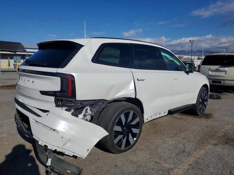 Volvo EX90 PLUS 2025 — Copart