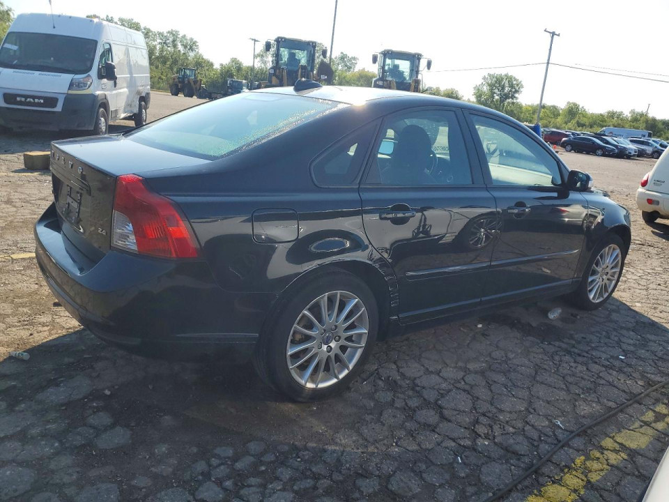 Volvo S40 2010 — Copart