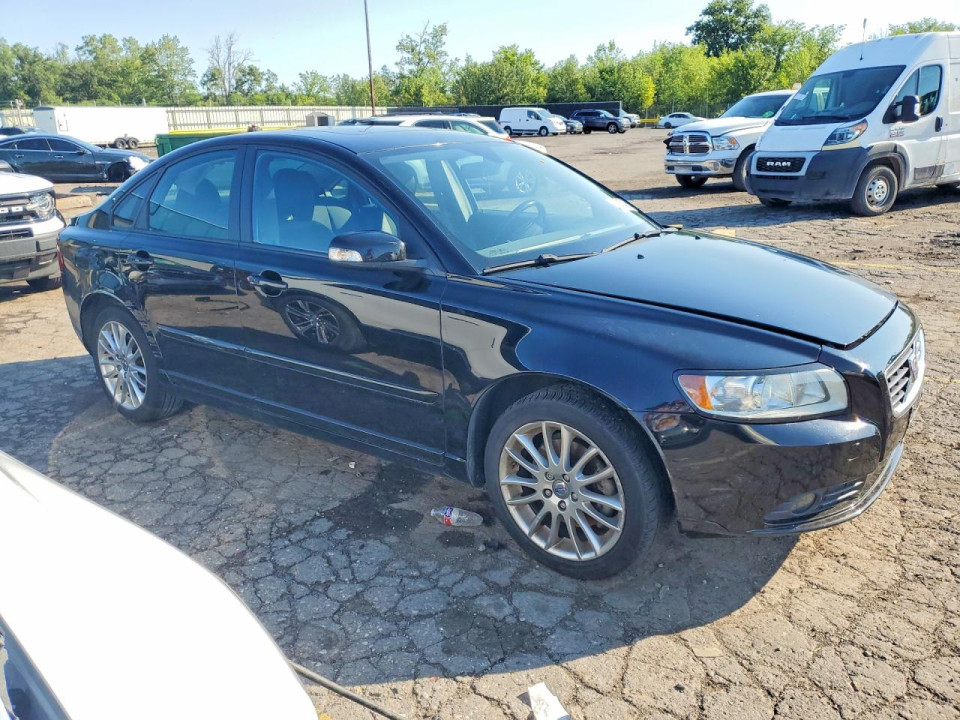 Volvo S40 2010 — Copart