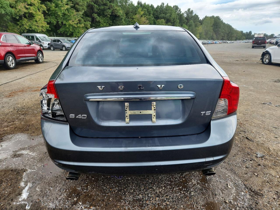 Volvo S40 2011 — Copart