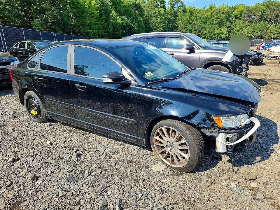 Volvo S40 2011 — Copart