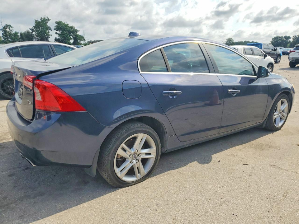 Volvo S60 2015 — Copart