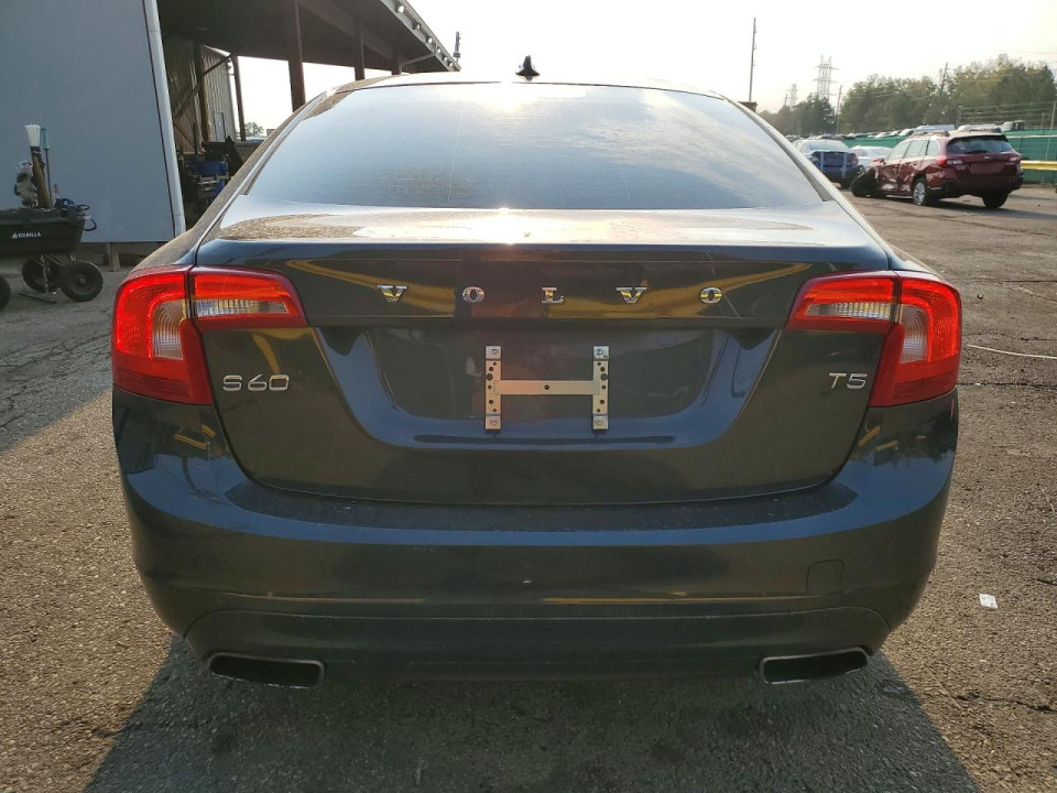 Volvo S60 2015 — Copart
