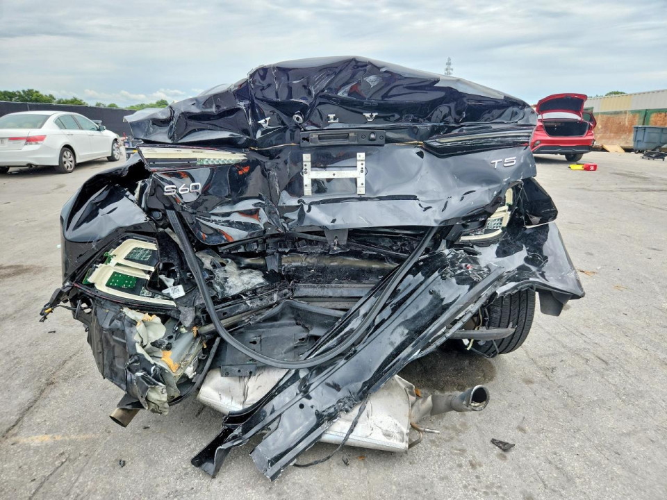 Volvo S60 2019 — Copart