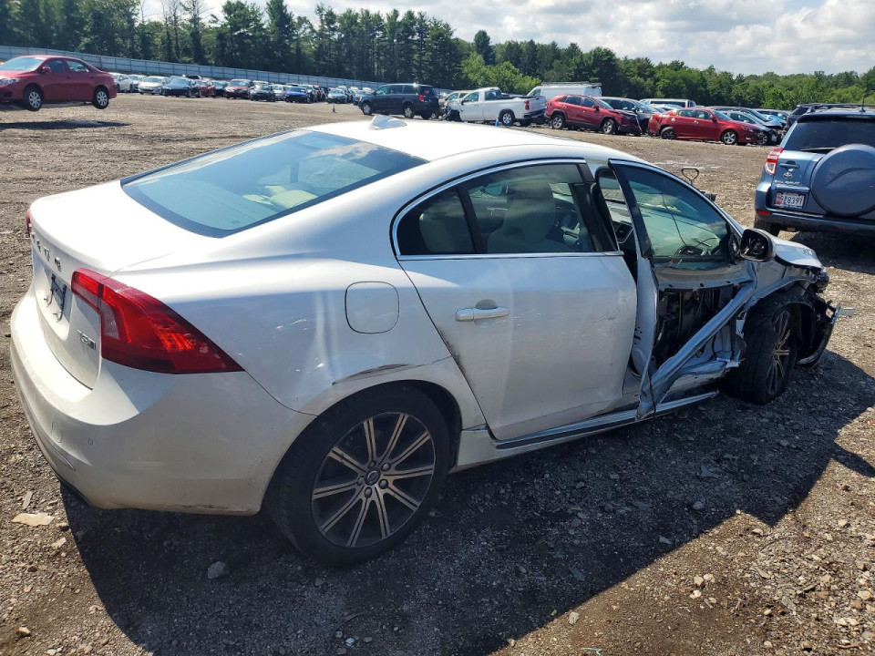 Volvo S60 2017 — Copart