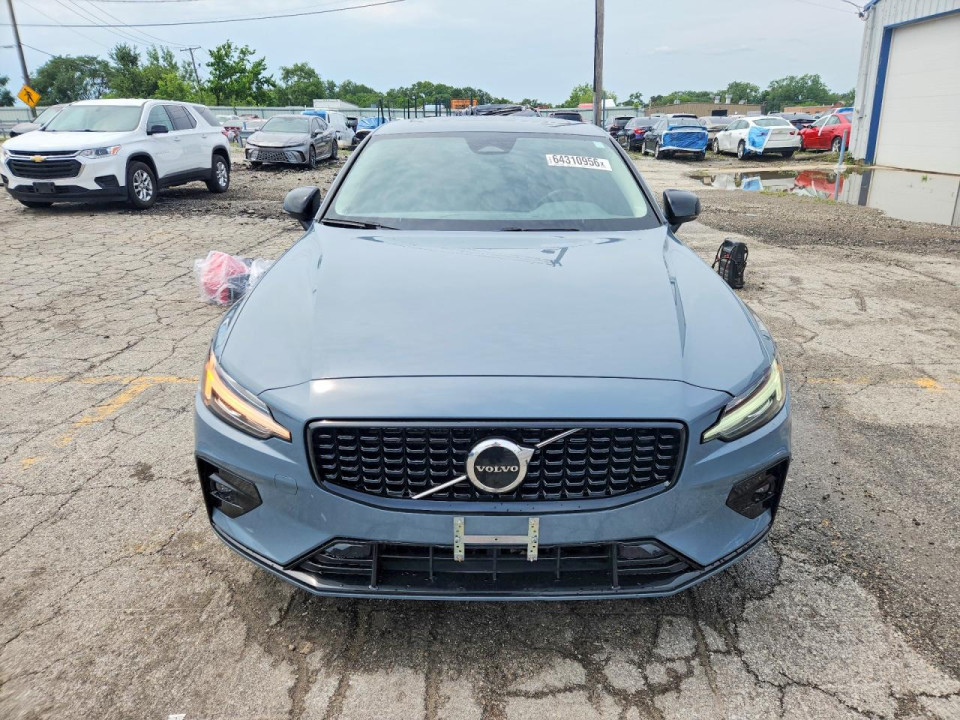 Volvo S60 2024 — Copart