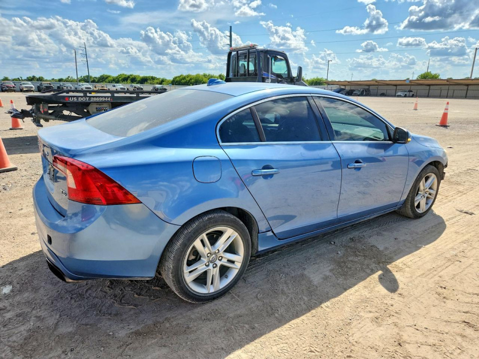 Volvo S60 2015 — Copart