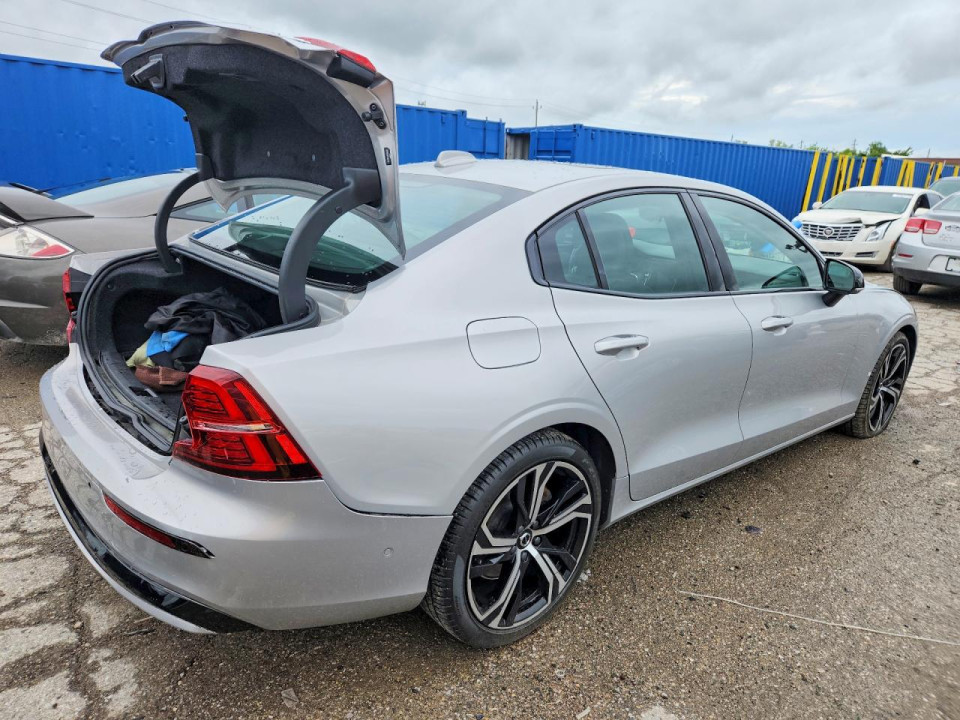 Volvo S60 2024 — Copart