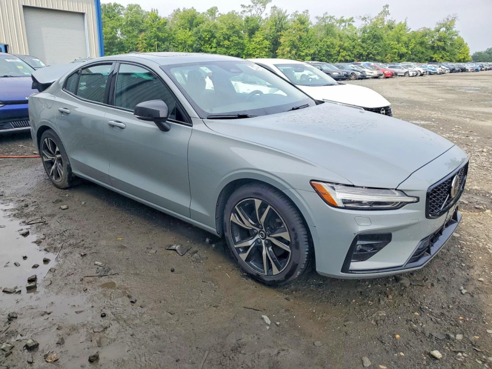 Volvo S60 2025 — Copart
