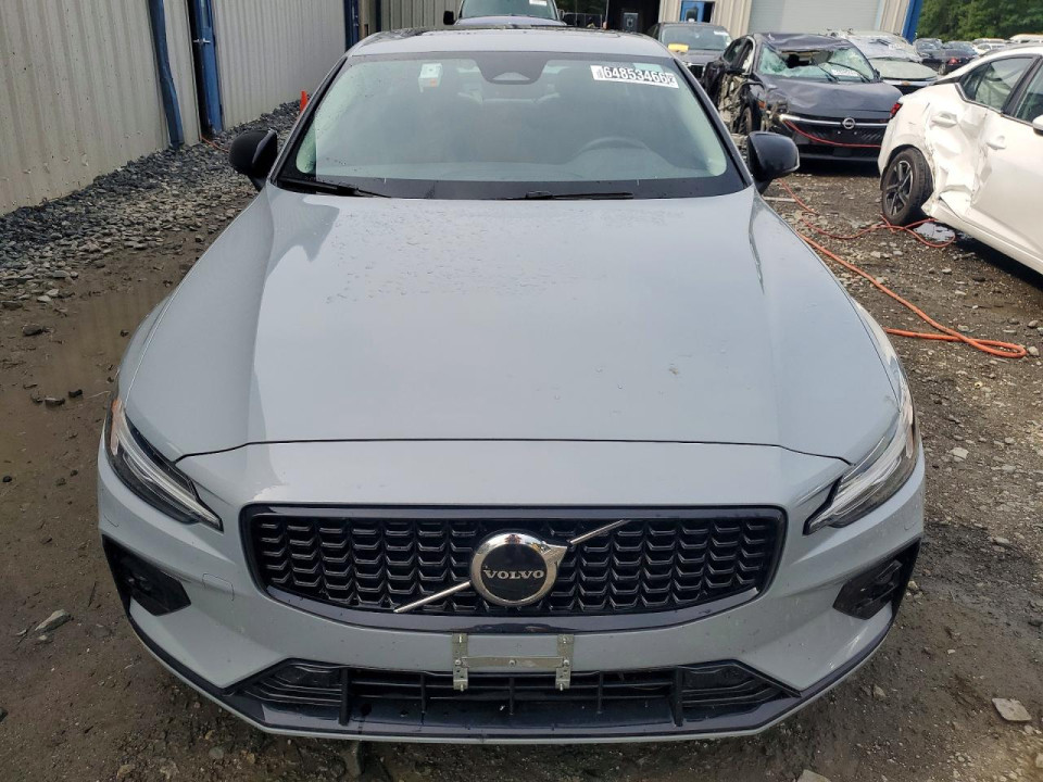 Volvo S60 2025 — Copart