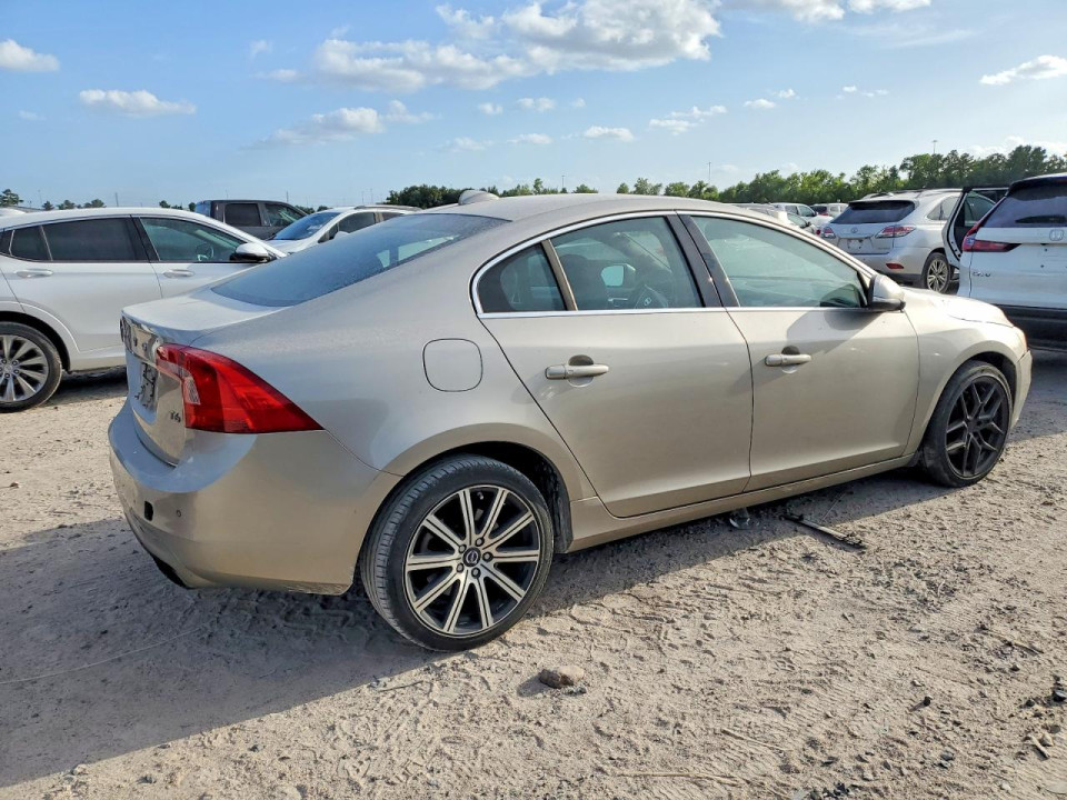 Volvo S60 2015 — Copart