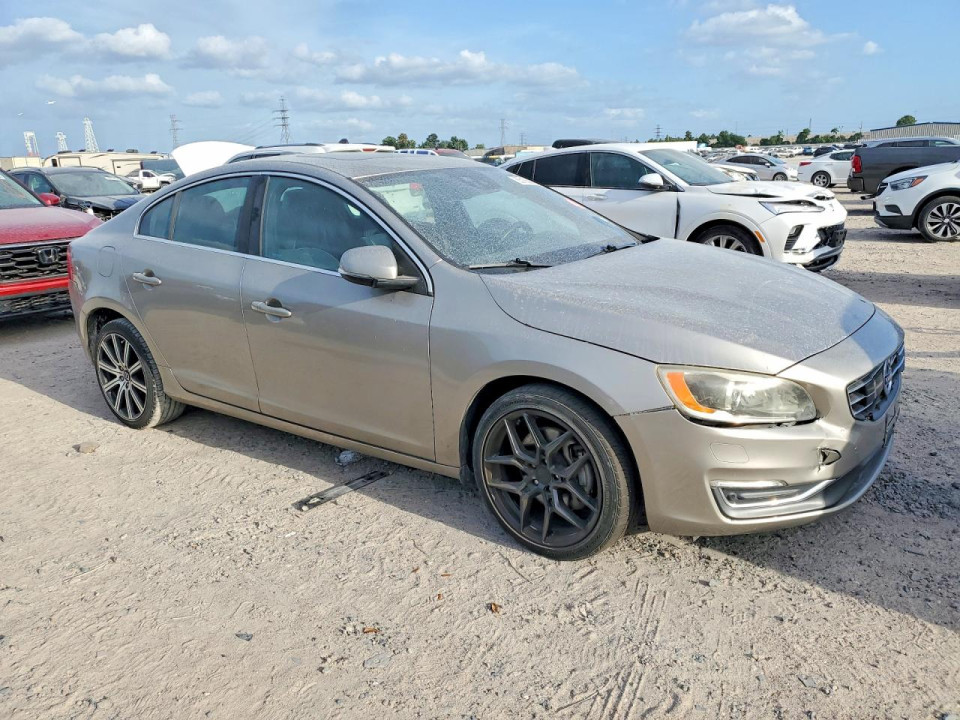 Volvo S60 2015 — Copart