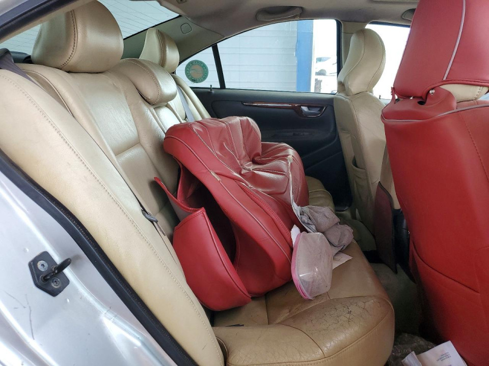 Volvo S60 2004 — Copart