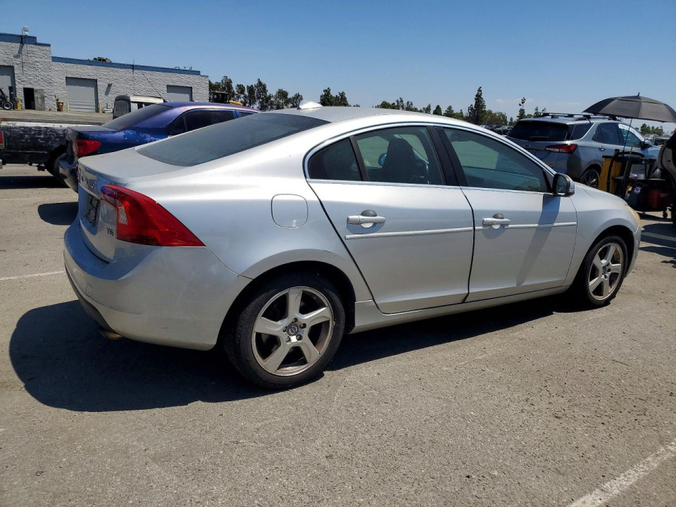 Volvo S60 2012 — Copart