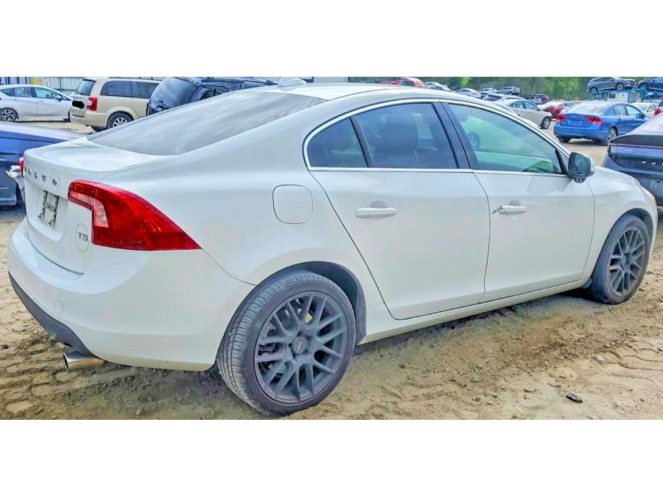 Volvo S60 2013 — Copart