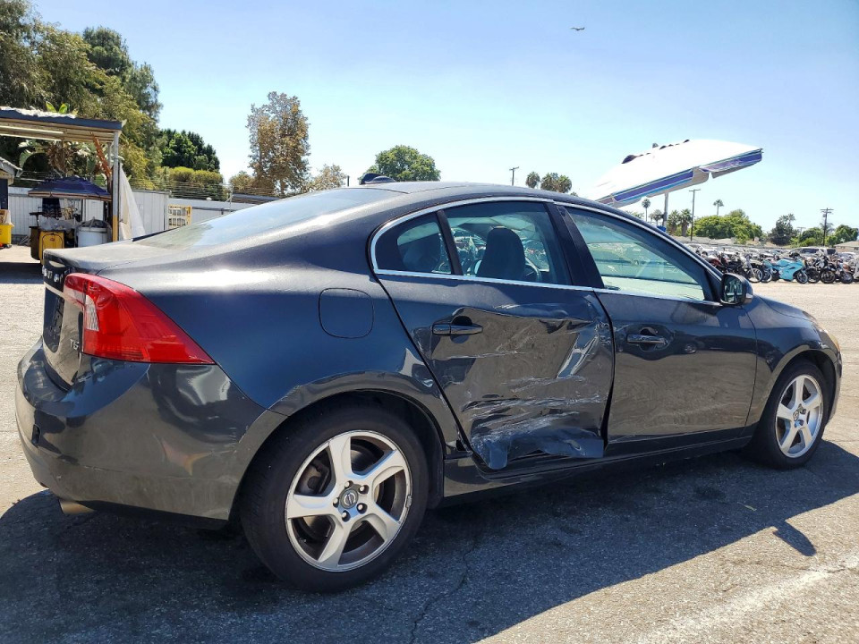 Volvo S60 2012 — Copart