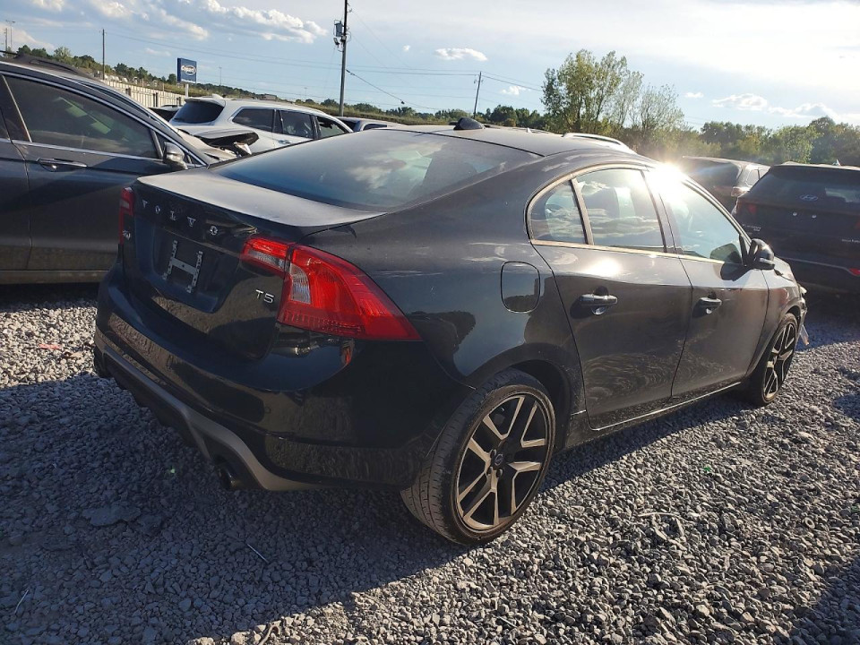 Volvo S60 2017 — Copart