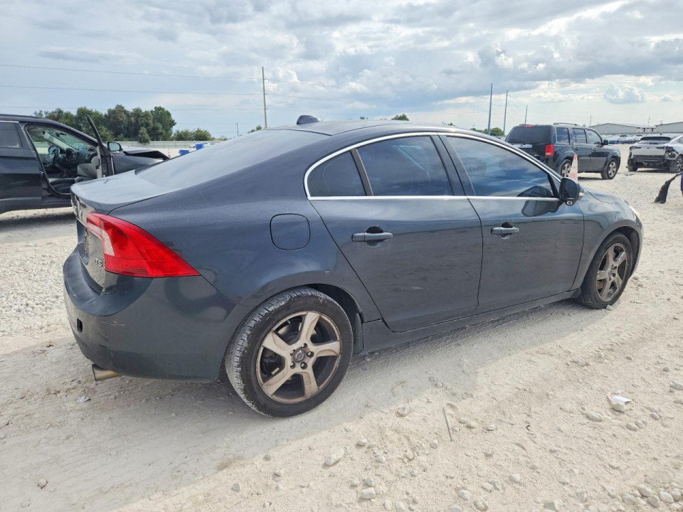 Volvo S60 2012 — Copart