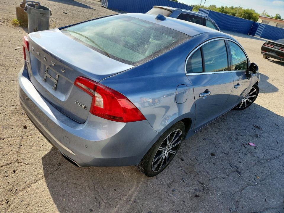 Volvo S60 2018 — Copart