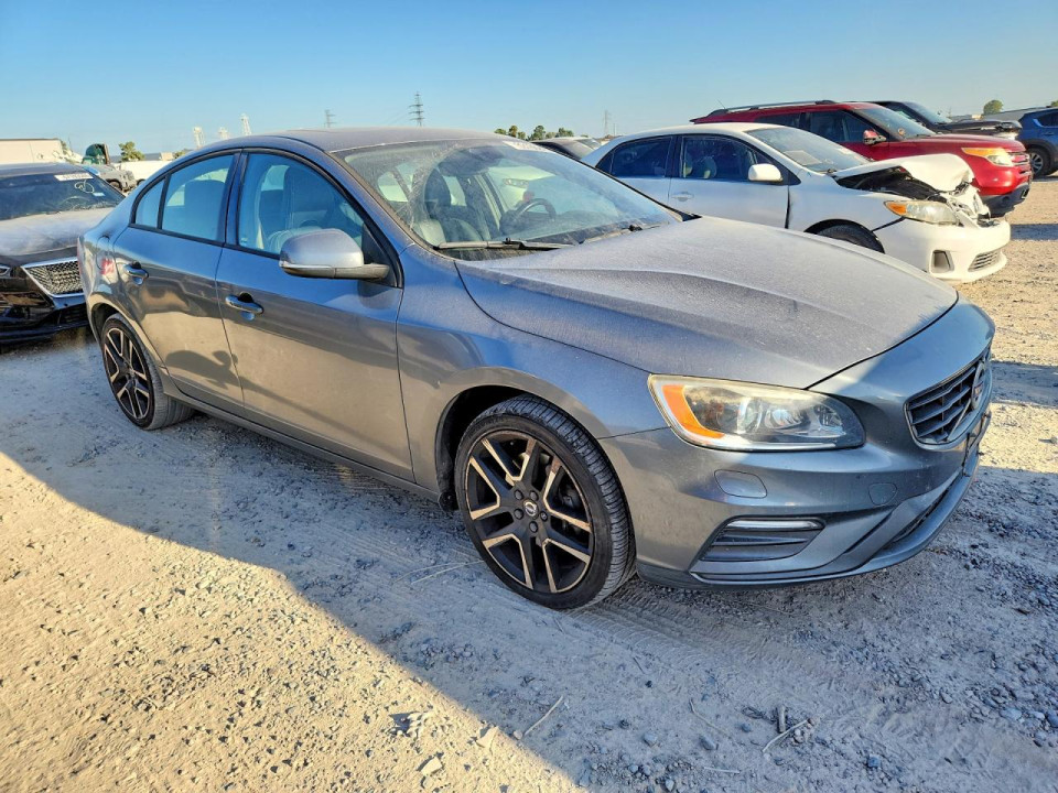 Volvo S60 2017 — Copart