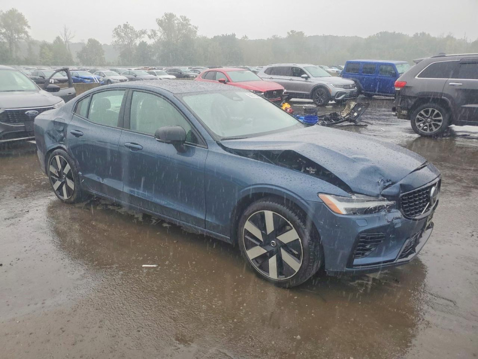 Volvo S60 2024 — Copart