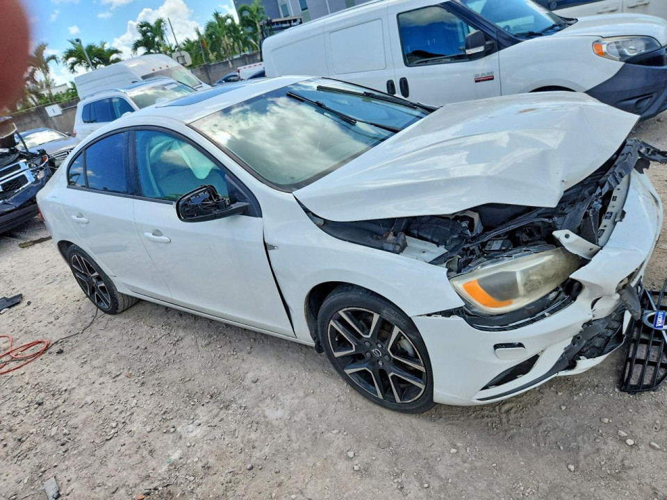 Volvo S60 2017 — Copart