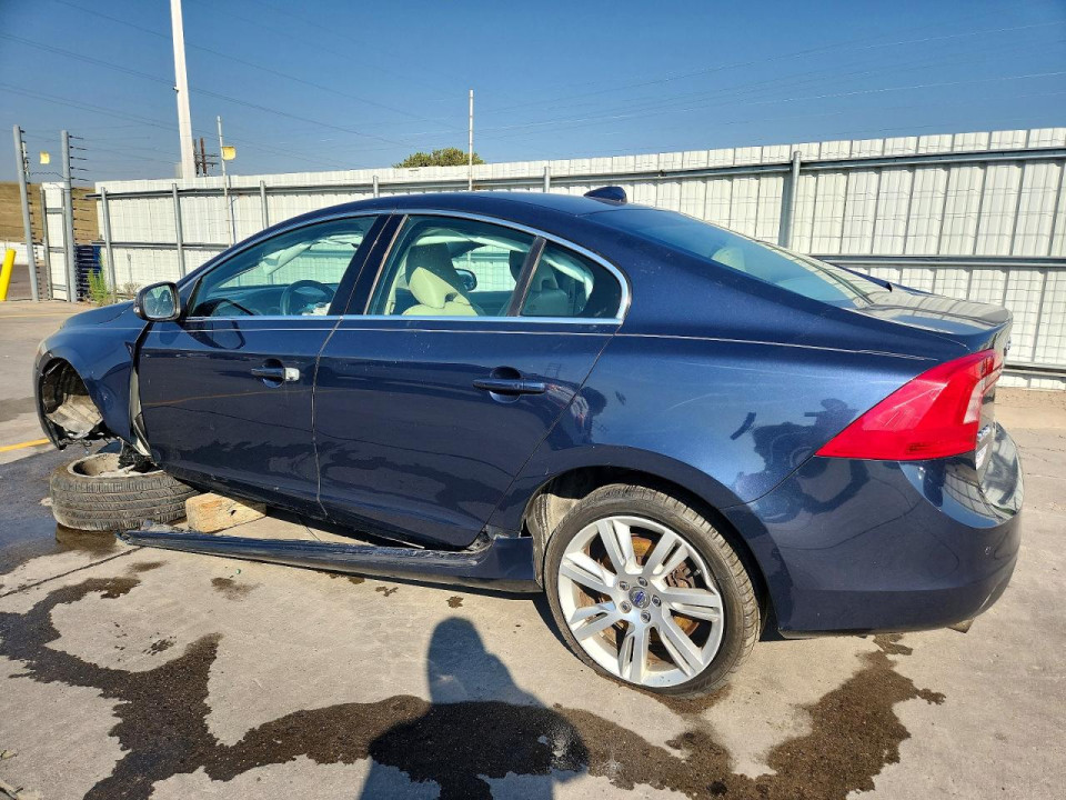 Volvo S60 2011 — Copart