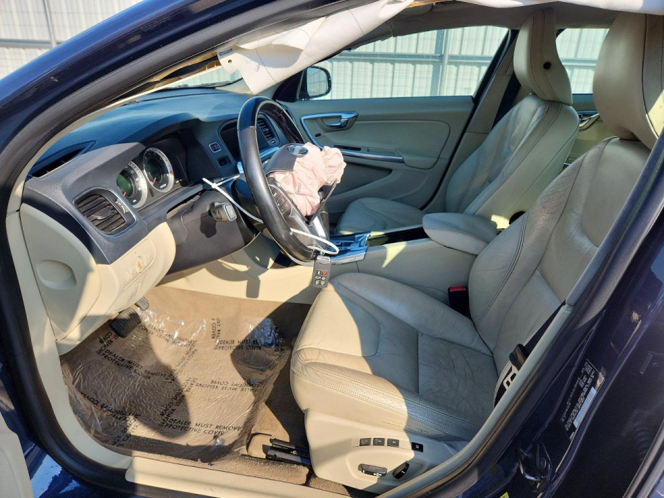 Volvo S60 2011 — Copart