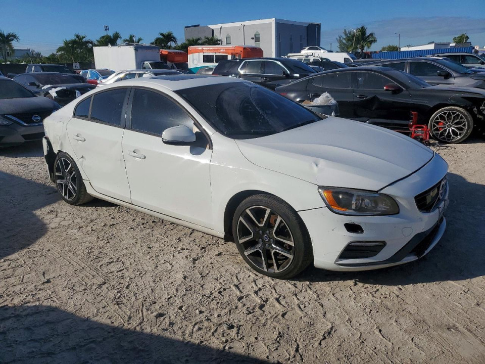 Volvo S60 2017 — Copart