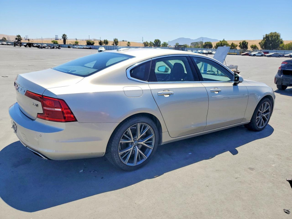 Volvo S90 2017 — Copart