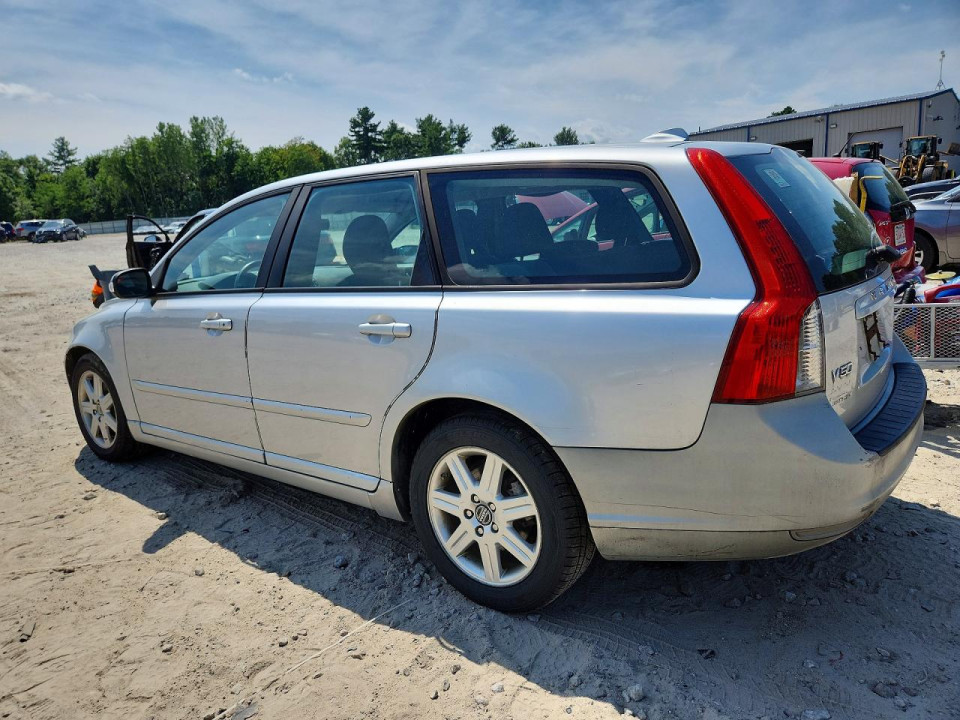 Volvo V50 2010 — Copart